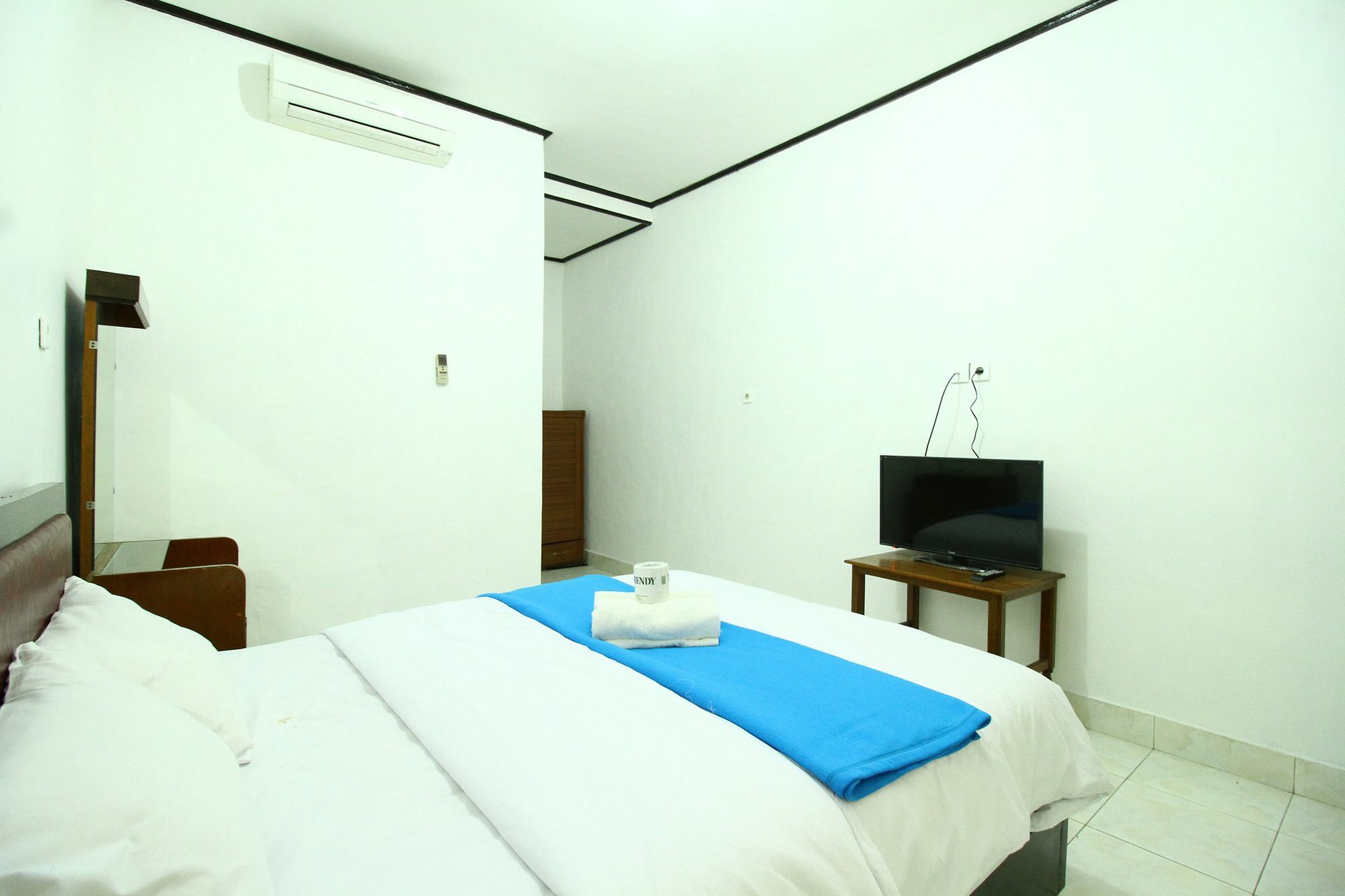 Dua Dara Inn Kuta Legian Εξωτερικό φωτογραφία