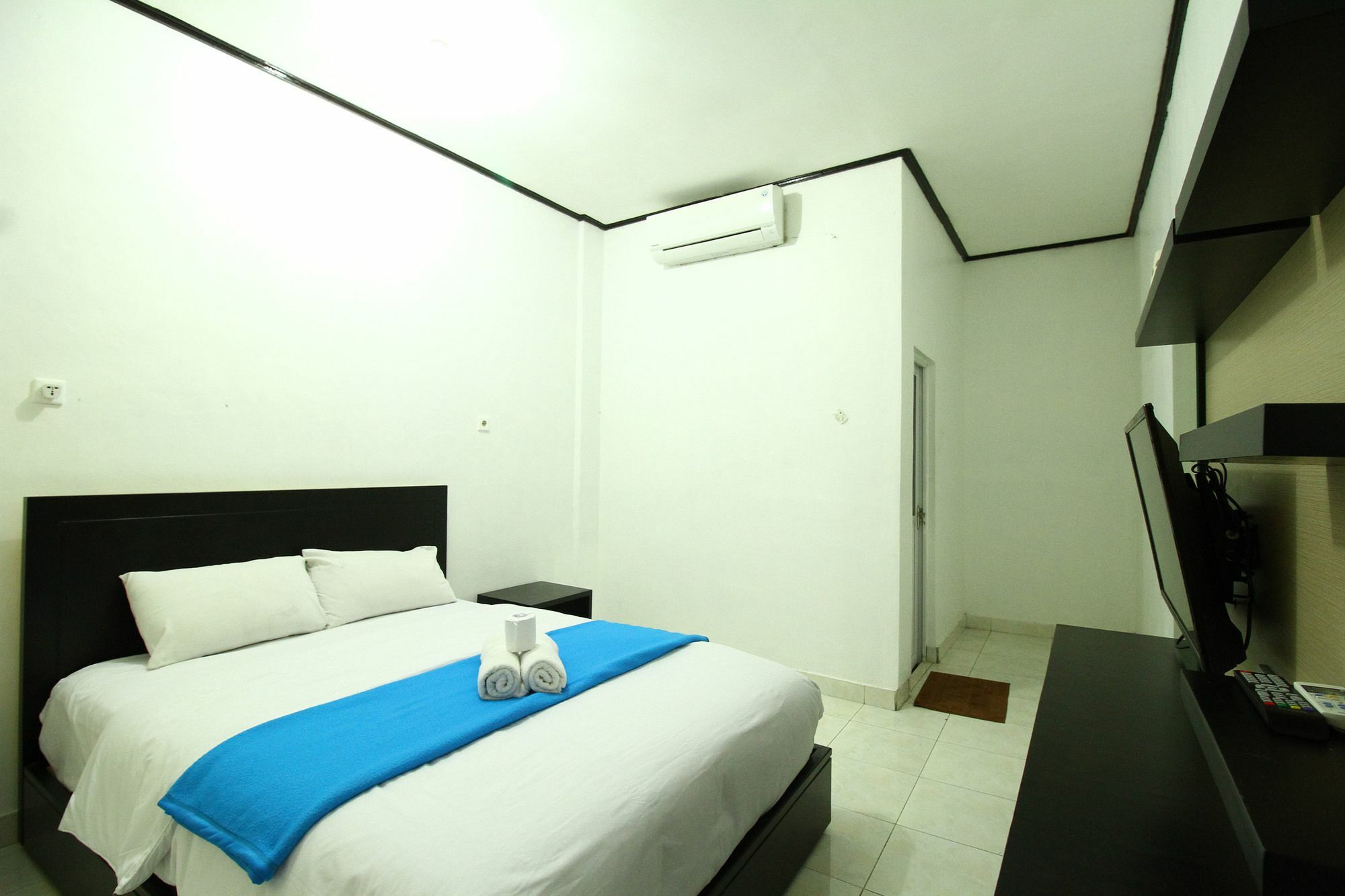 Dua Dara Inn Kuta Legian Εξωτερικό φωτογραφία