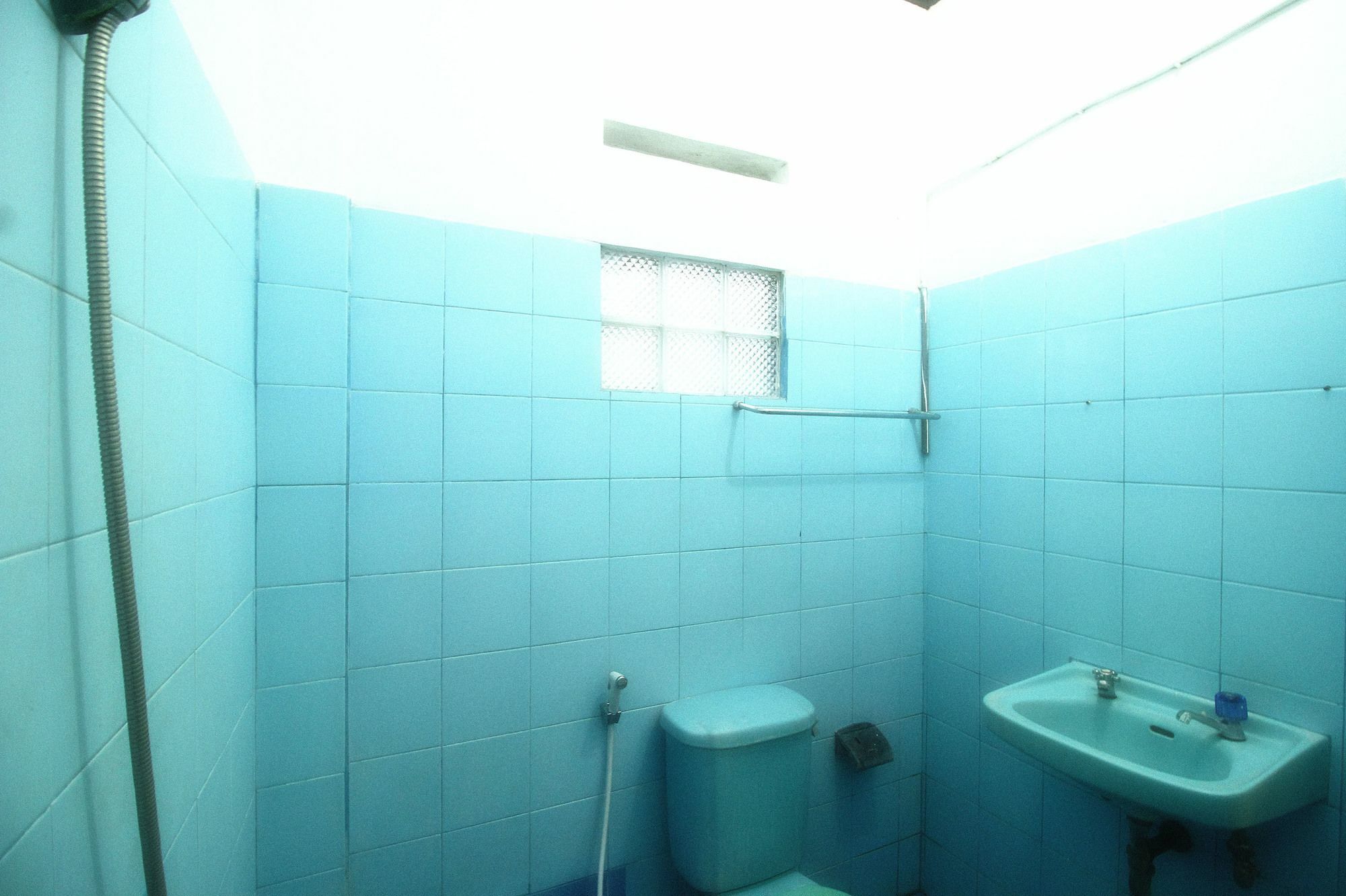 Dua Dara Inn Kuta Legian Εξωτερικό φωτογραφία
