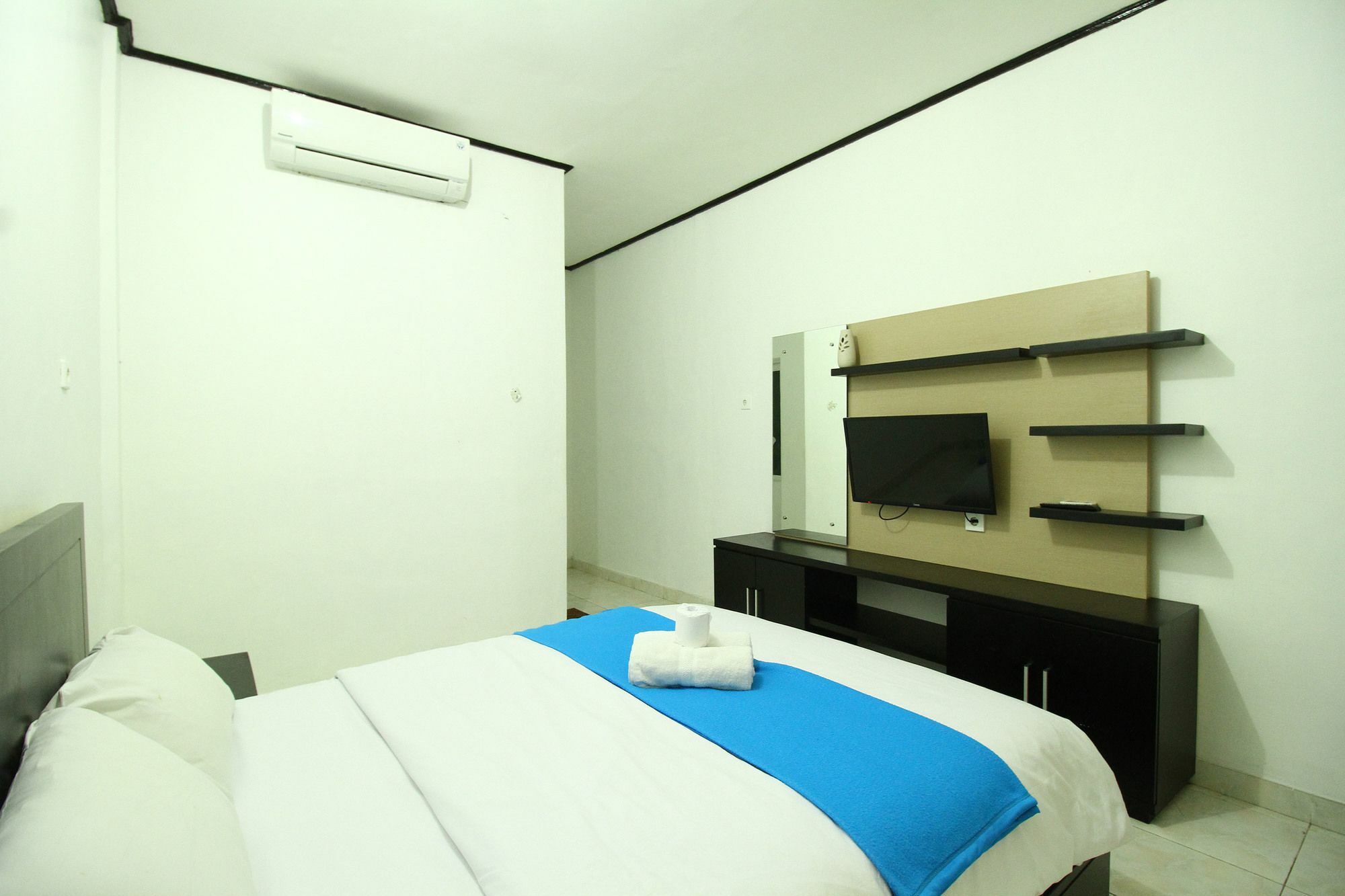 Dua Dara Inn Kuta Legian Εξωτερικό φωτογραφία