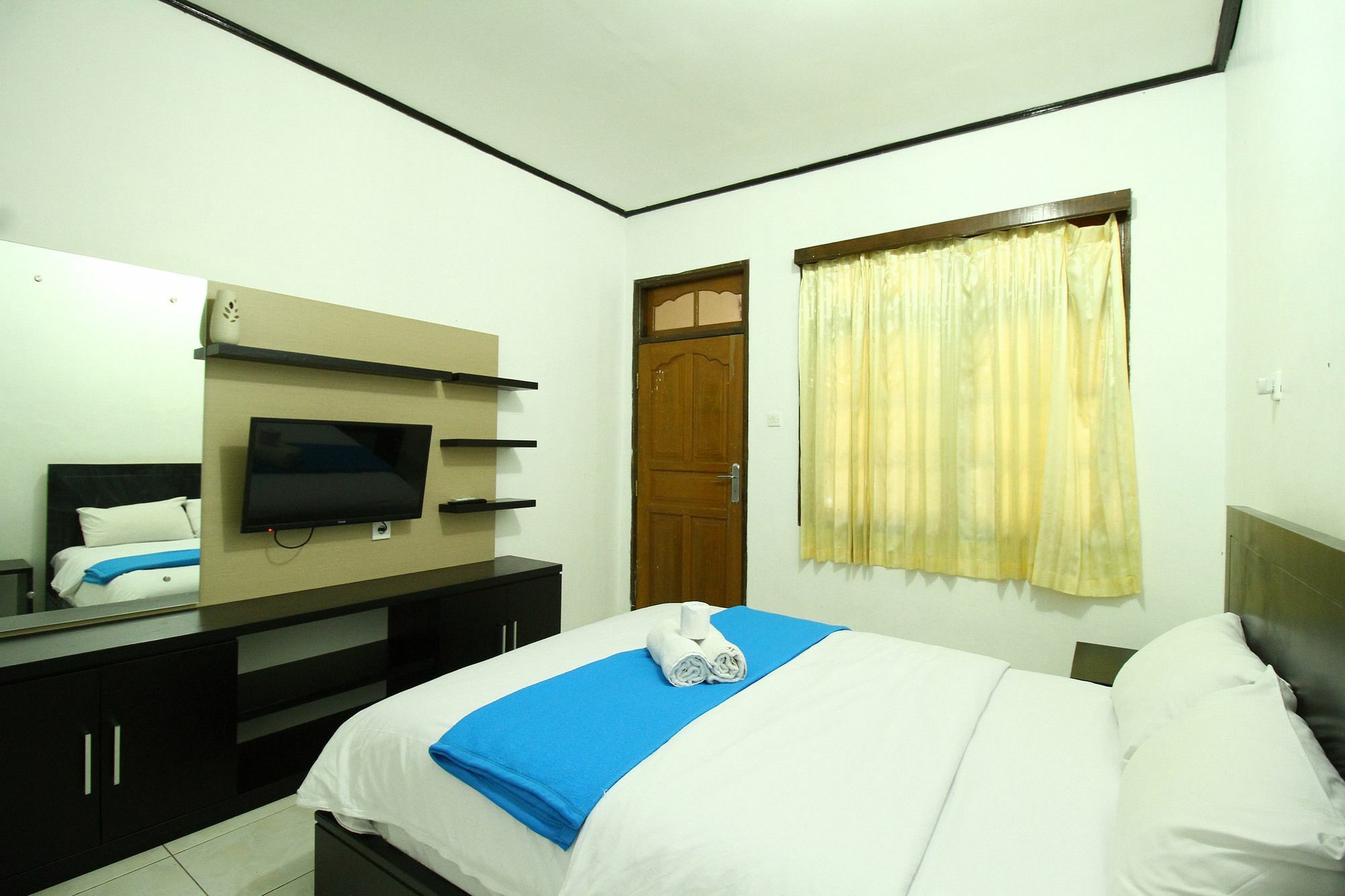 Dua Dara Inn Kuta Legian Εξωτερικό φωτογραφία