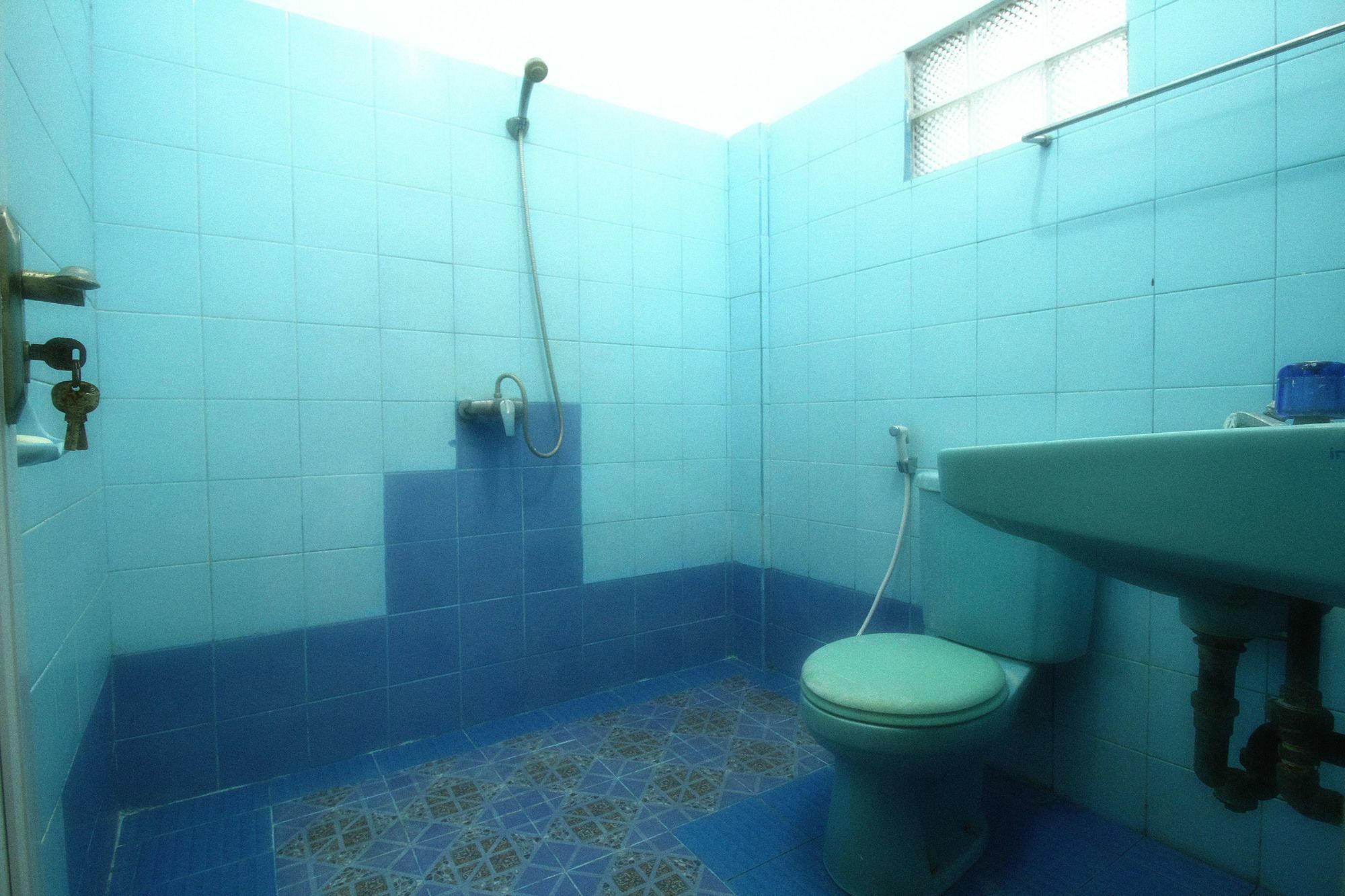 Dua Dara Inn Kuta Legian Εξωτερικό φωτογραφία